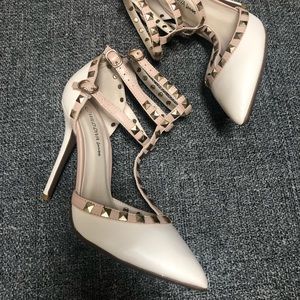 Wild Diva Lounge Studded Strappy Pump